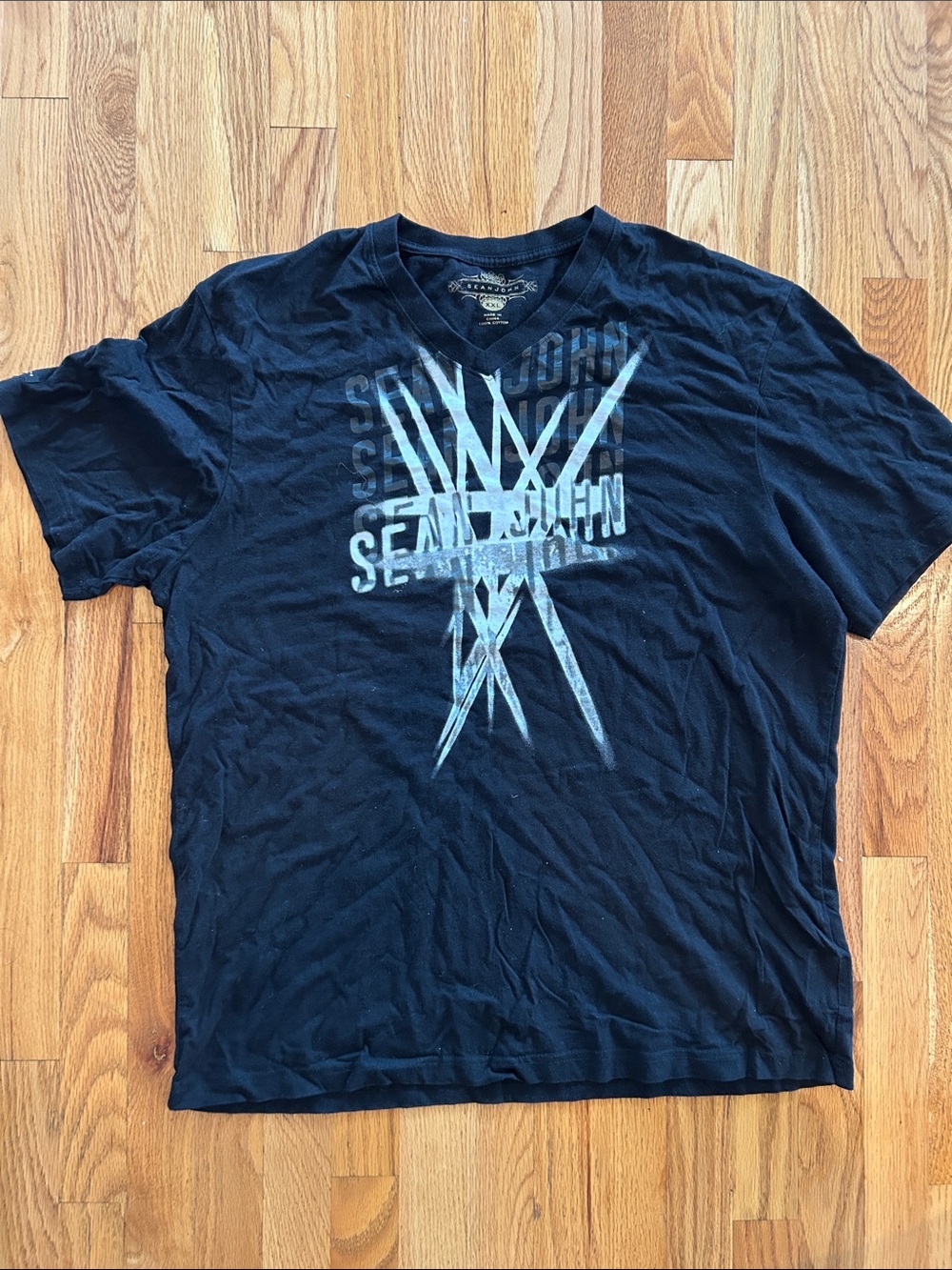 Sean John Black V-Neck Graphic Tee with Silver Print